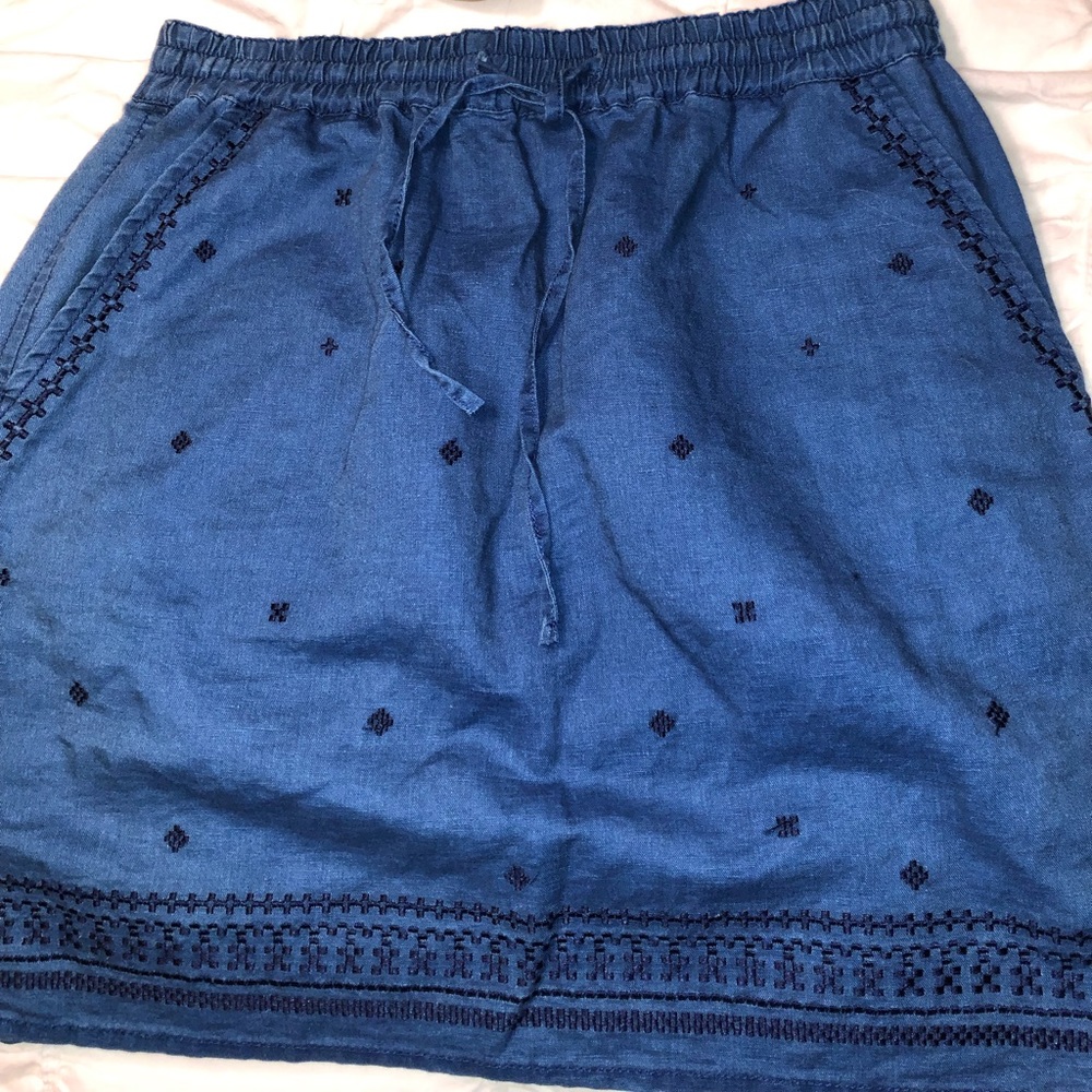 Denim skirt